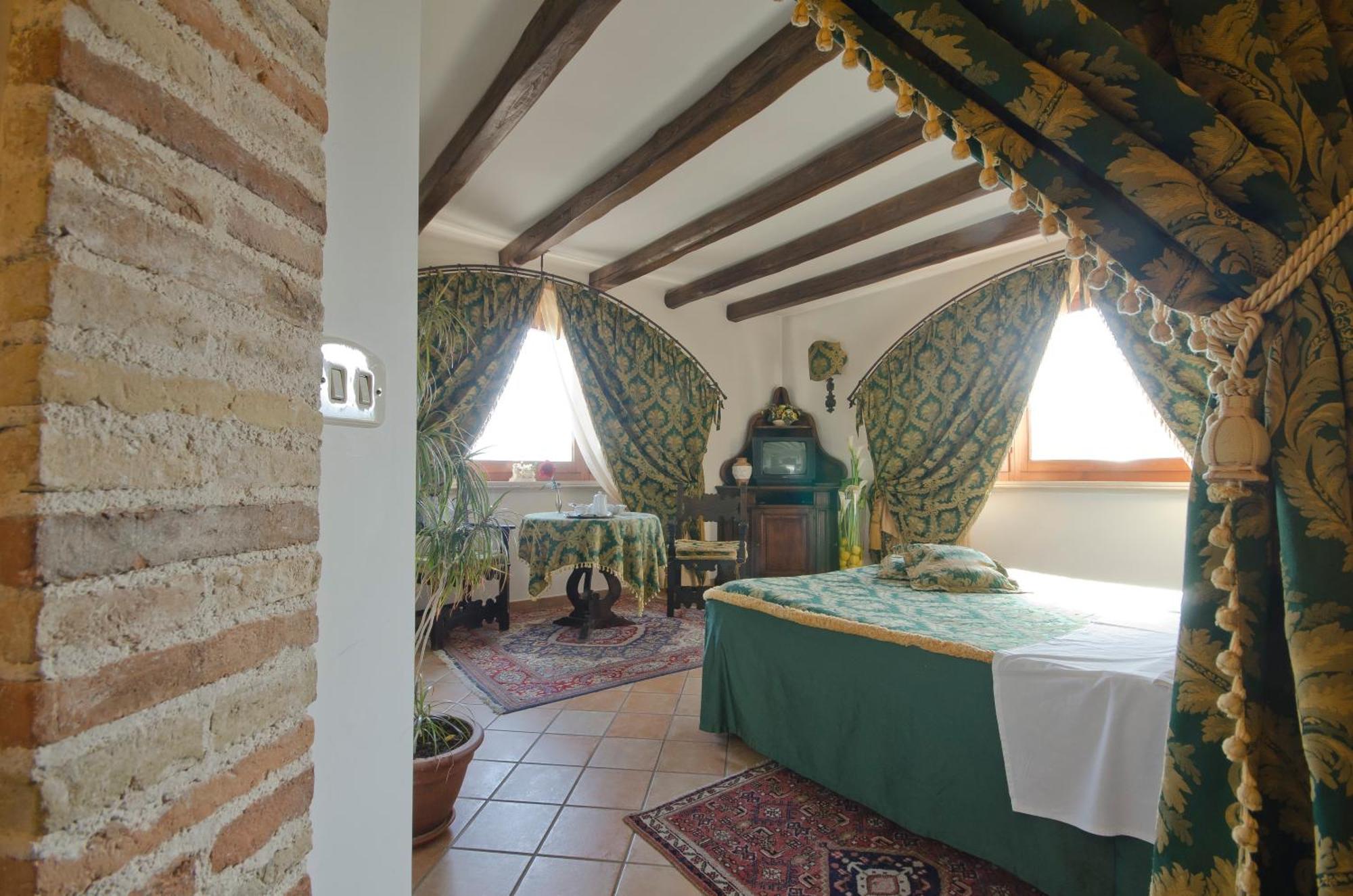 Hotel Ristorante Le Gole Di Ricci Aielli 외부 사진